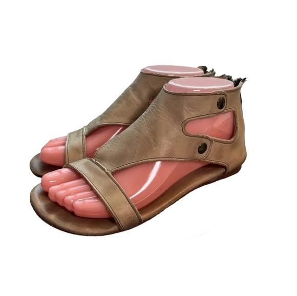 Bedstu Soto Rustic Gladiator sandals - Picture 1 of 9